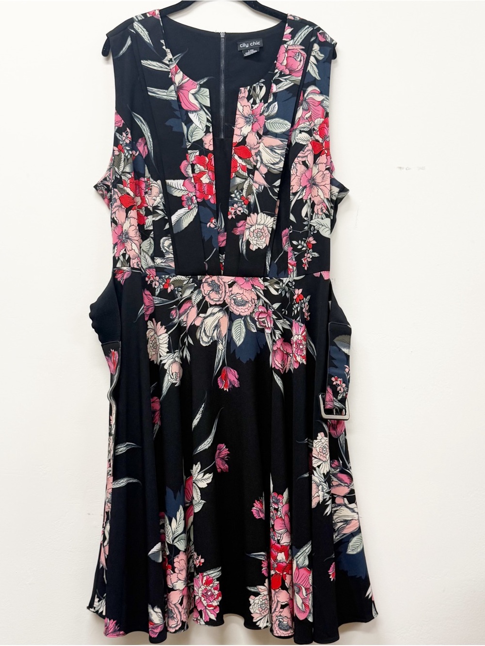 City Chic Black Multi Sleeveless Belted Misty Floral Fit-and-Flare Dress, L/20 - Picture 5 of 13